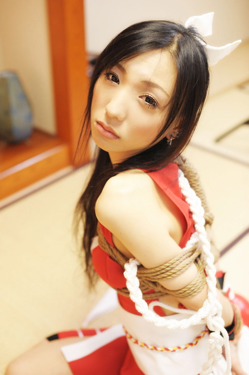 [Cosplay]  King Of Fighters - HOT B. Jennet & MAi Shiranui